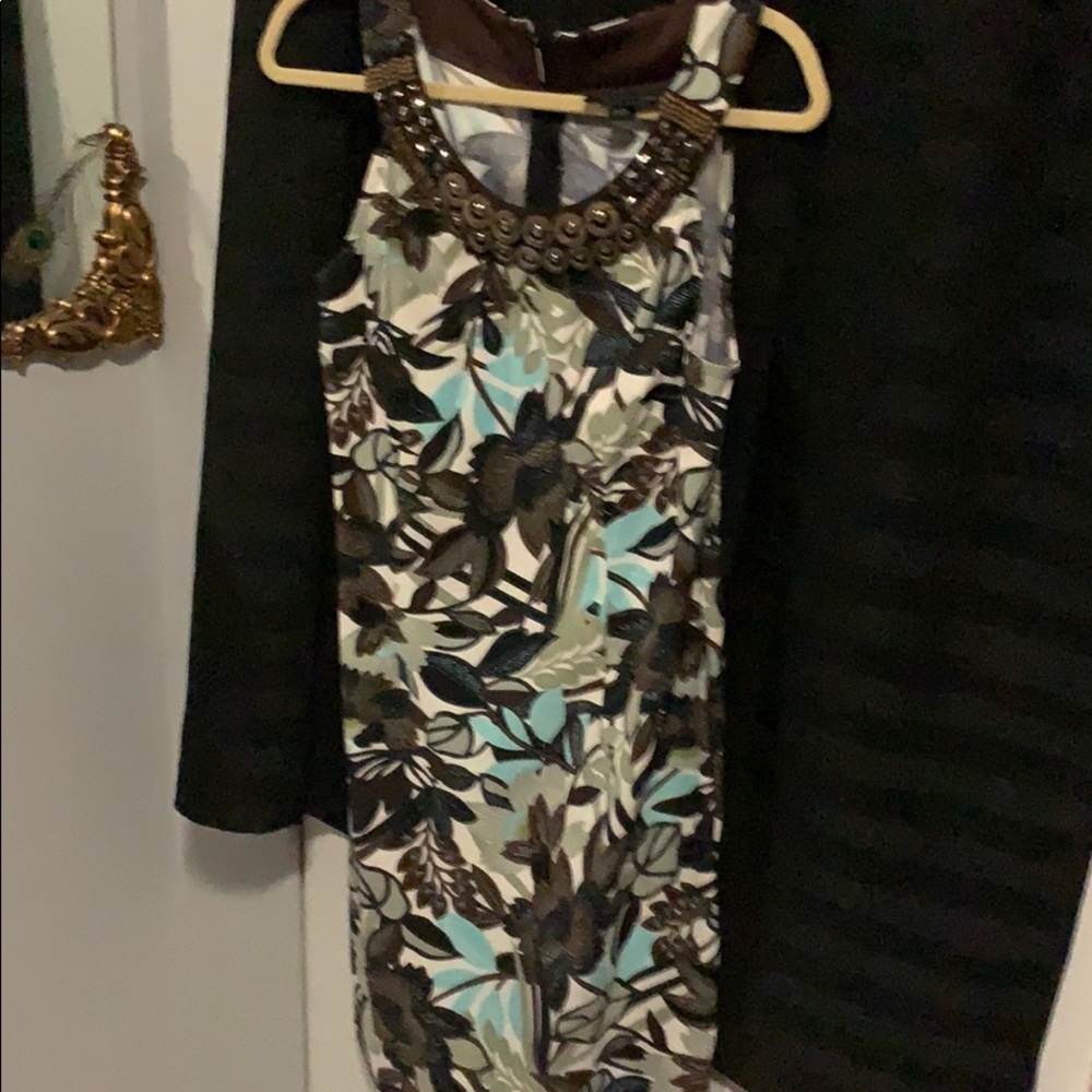 Dress - Picture 2 of 2
